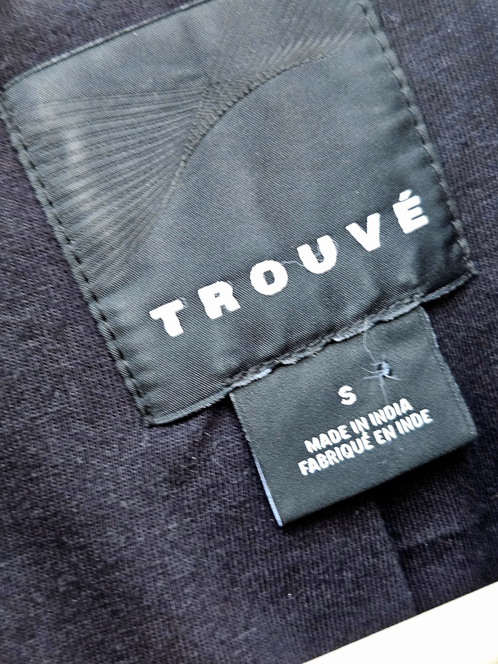 Trouve Genuine Black Leather Moto Jacket with Quilted Shoulders Sz Small - Picture 4 of 8